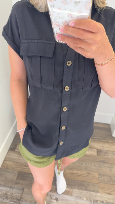 Collared Roll-Cuff Top