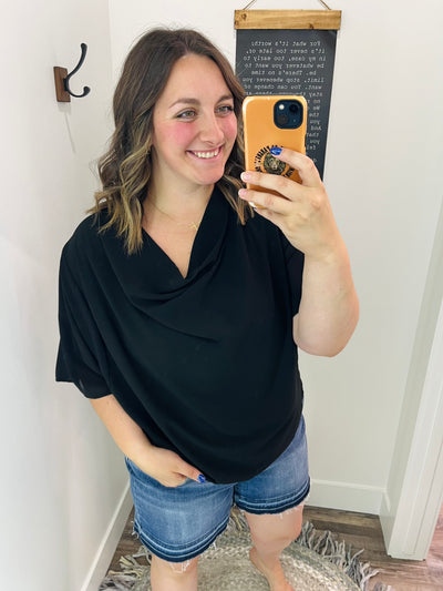 Black Loose Fit Woven Blouse - Rose Grace Boutique 